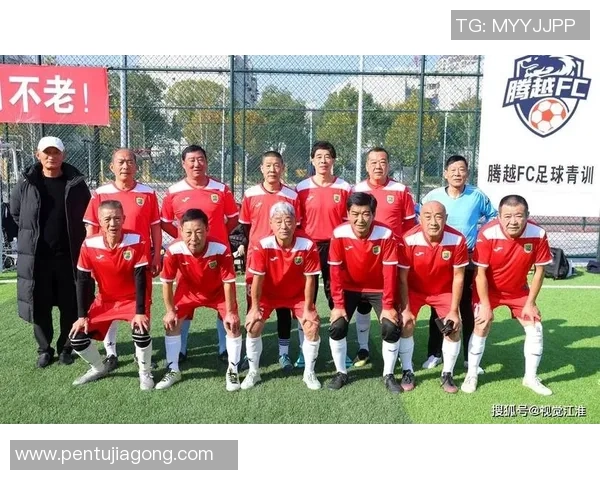 足球明星齐聚一堂共唱激情之歌传递梦想与团结的力量 足球明星齐聚一堂共唱激情之歌传递梦想与团结的力量