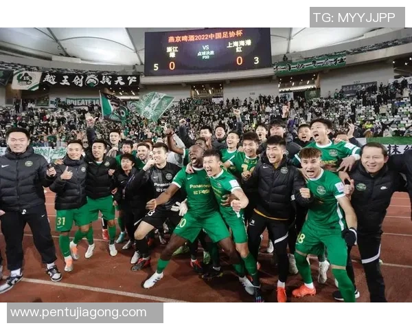 沈阳足球明星赛818盛大开启球迷齐聚共庆足球盛宴 沈阳足球明星赛818盛大开启球迷齐聚共庆足球盛宴